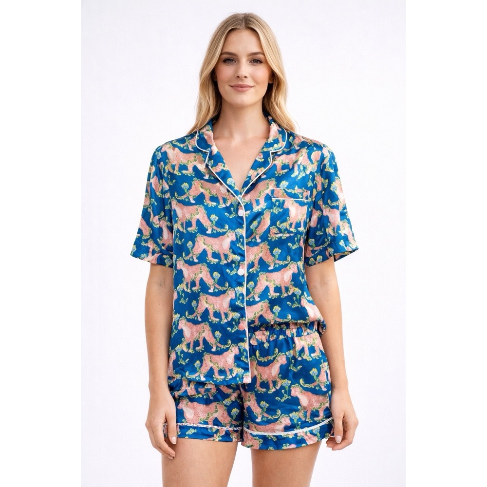 Ther Nies Satin Pajama Set Leopard Print Button Top Shorts Medium‎